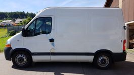 Renault Master T33 mit Kühlaufbau