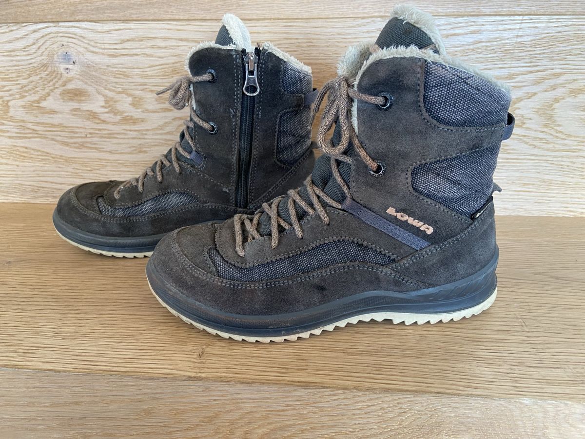 Schuhe für Jungen: Winterschuhe Gr. 35 – Gebraucht aus Lützelflüh-Goldb von N.H. 1