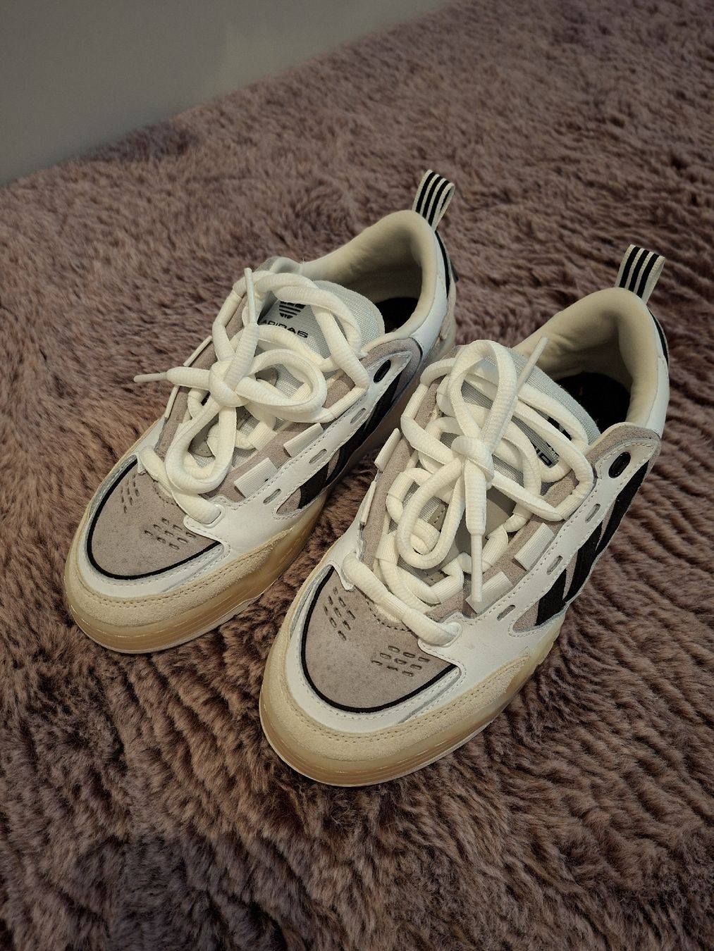 Adidas Scarpe da donna: Adidas Schuhe Grösse 38 – Nuovo (secondo la descrizione) da Winterthur venduto da Ausmisten2026