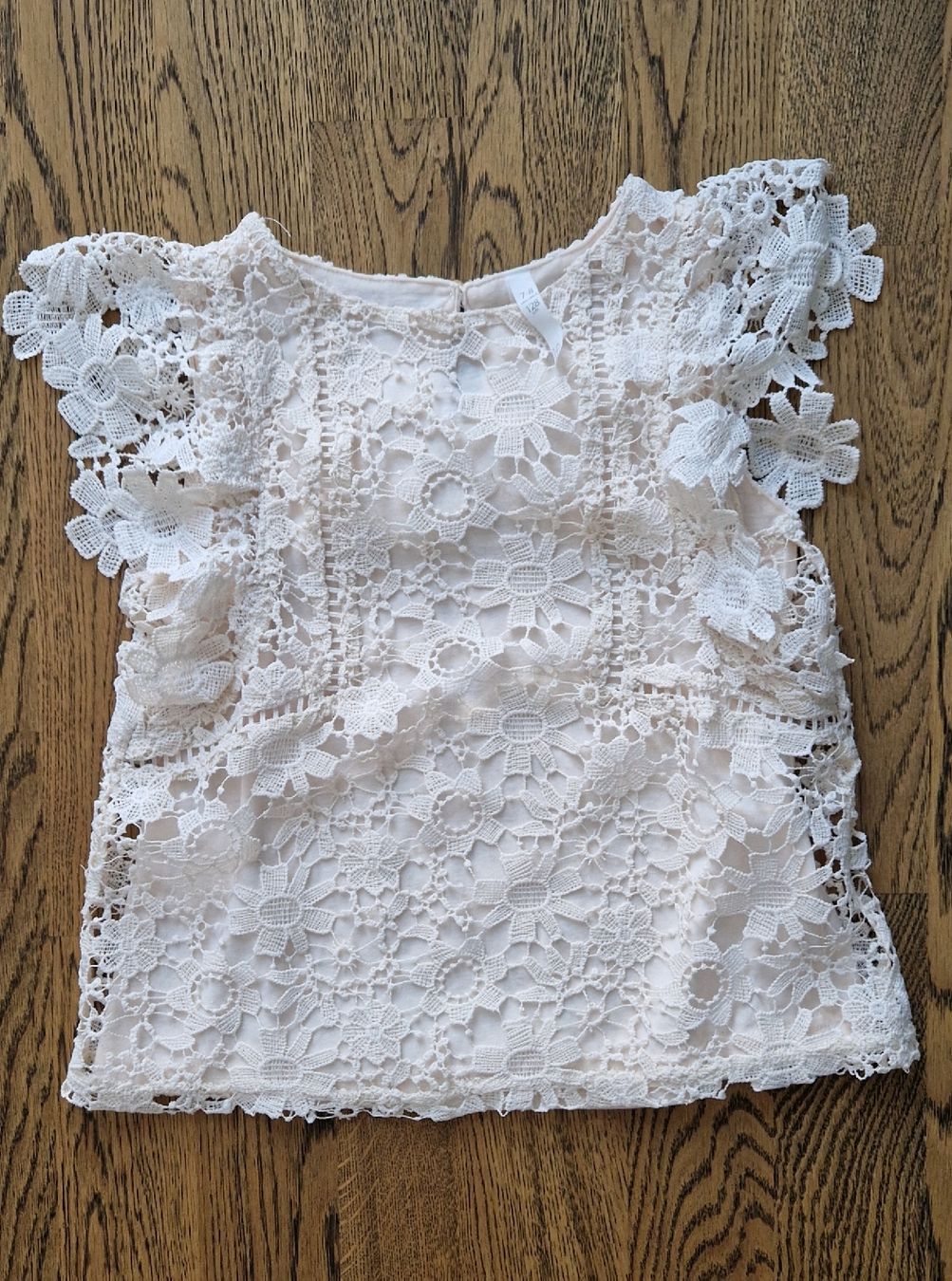 Camicie, T-shirt & Polo: Sommerliches Spitzentop Gr. 128 – Usato da Benken SG venduto da EgMoJo