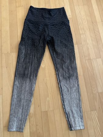 Beyond Yoga Leggings Gr M Punkte Ombre Muster Sport Fitness 