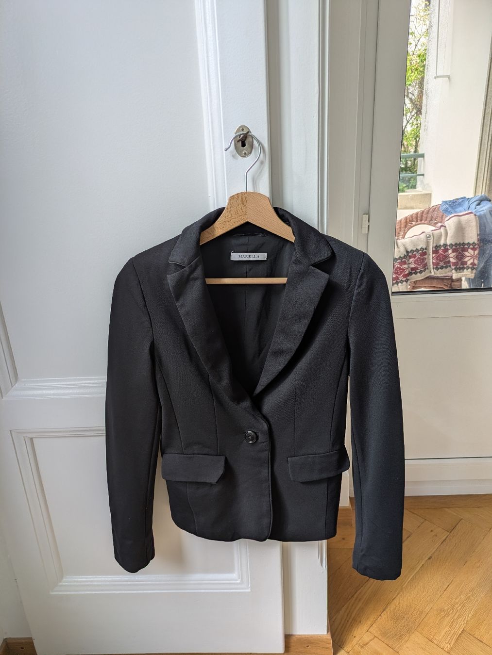 Marella Vestes: Stylish black Marella blazer – D'occasion à Pully par ane_7zck