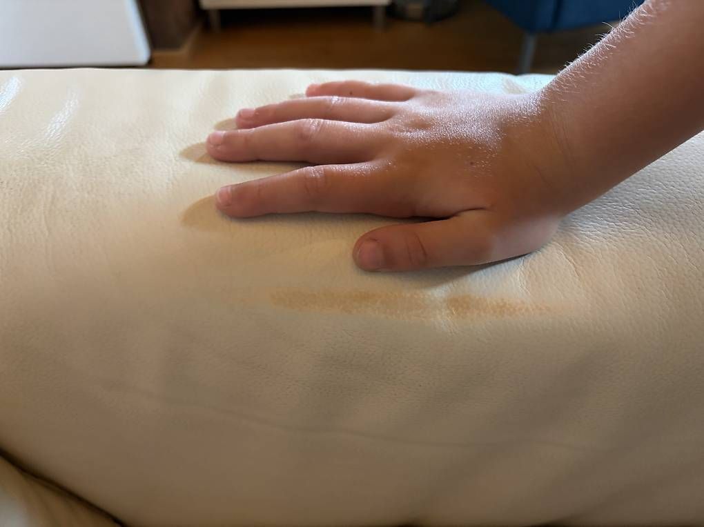 Divani: Echtledersofa offwhite – Usato da Emmenbrücke venduto da Livia12.84 2