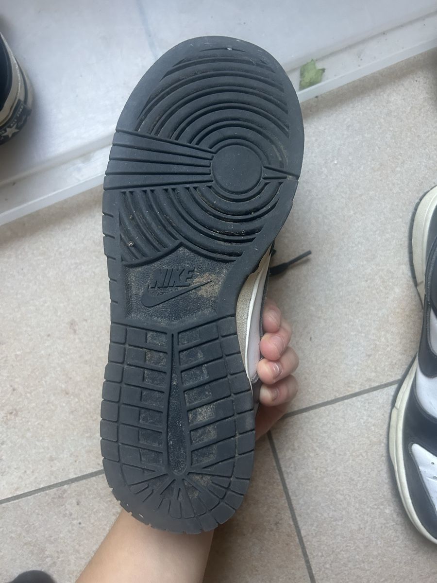 Nike Chaussures hommes: Nike Dunk Low Black White Gr.40 Top Zustand Sneaker – D'occasion à Muttenz par ali_6yvf 2