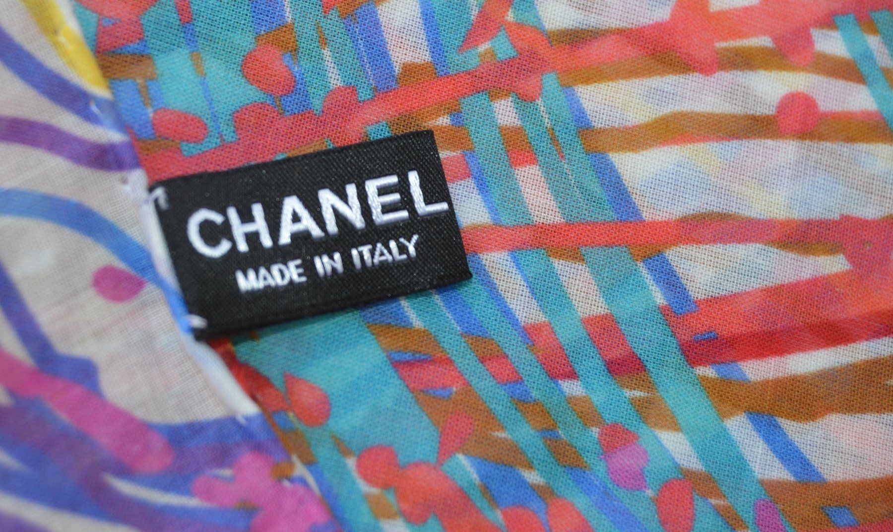 Chanel Foulard & Sciarpe: Chanel Schal  / châle – Usato da Collonges venduto da Auganien 3