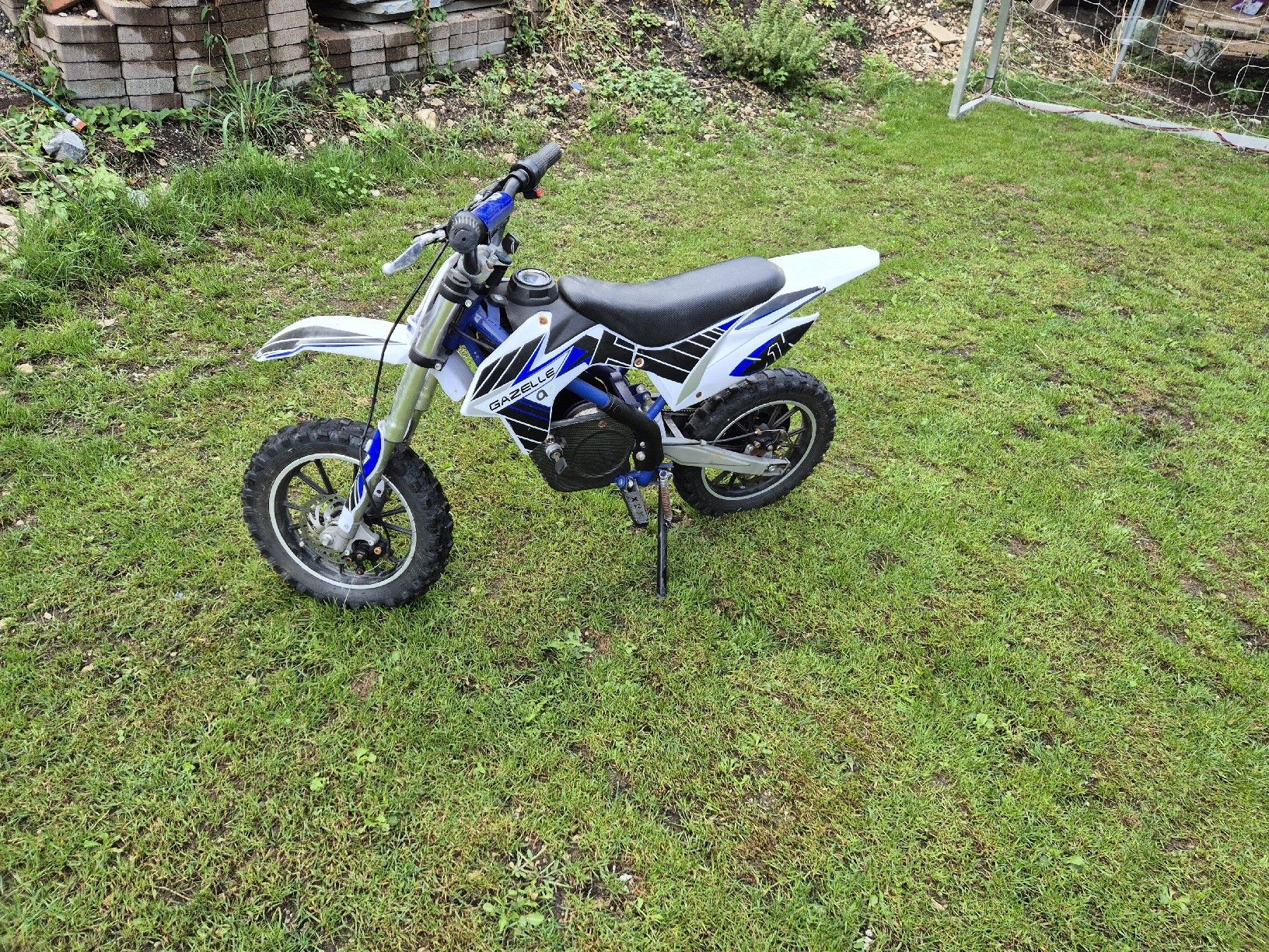Véhicules pour enfants: elektro motorrad – Défectueux à Soyhieres par saco77 1