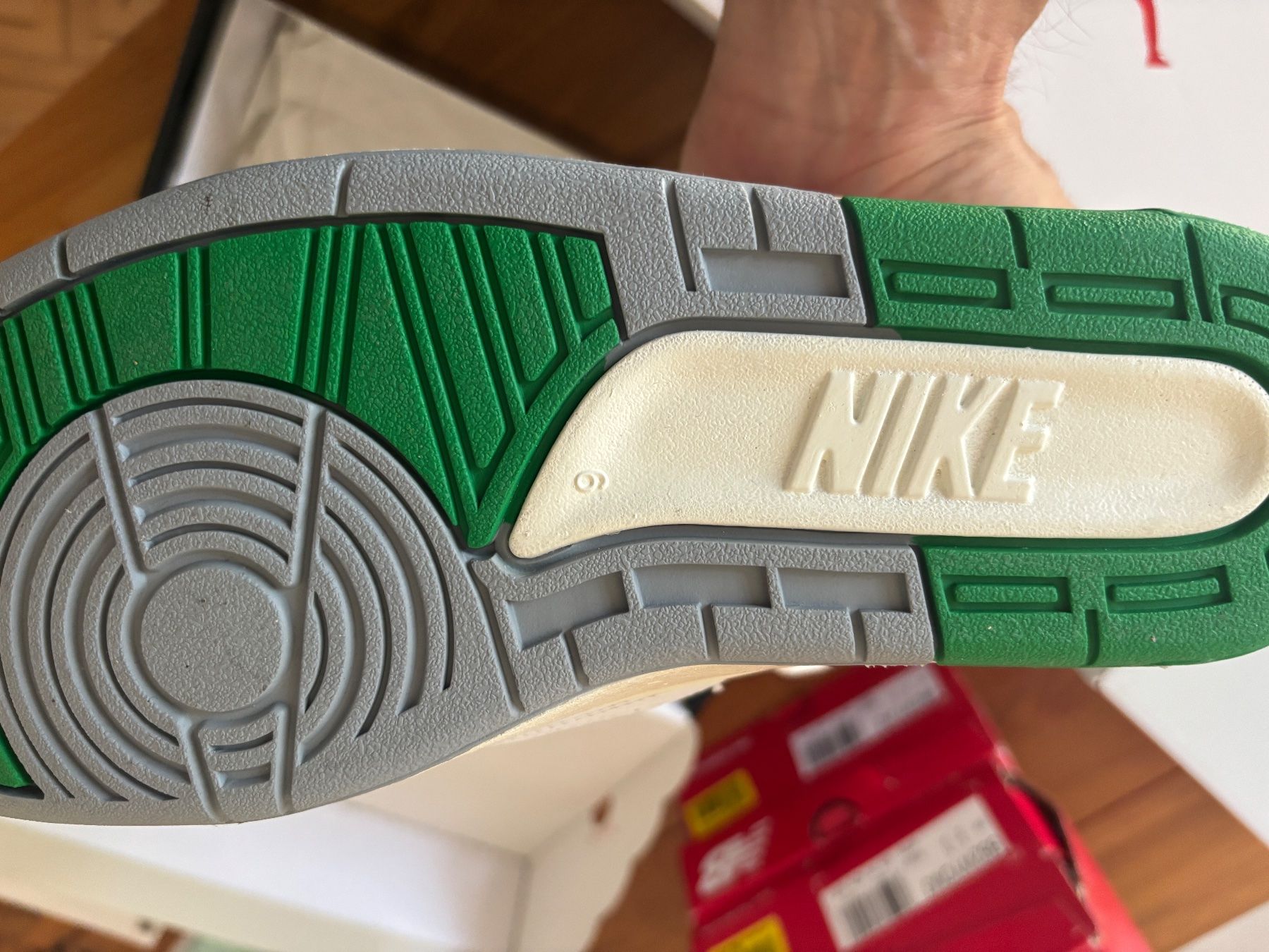 Jordan Chaussures hommes: Air Jordan 2 Retro – Neuf avec emballage d'origine à Zürich par greekfever 2