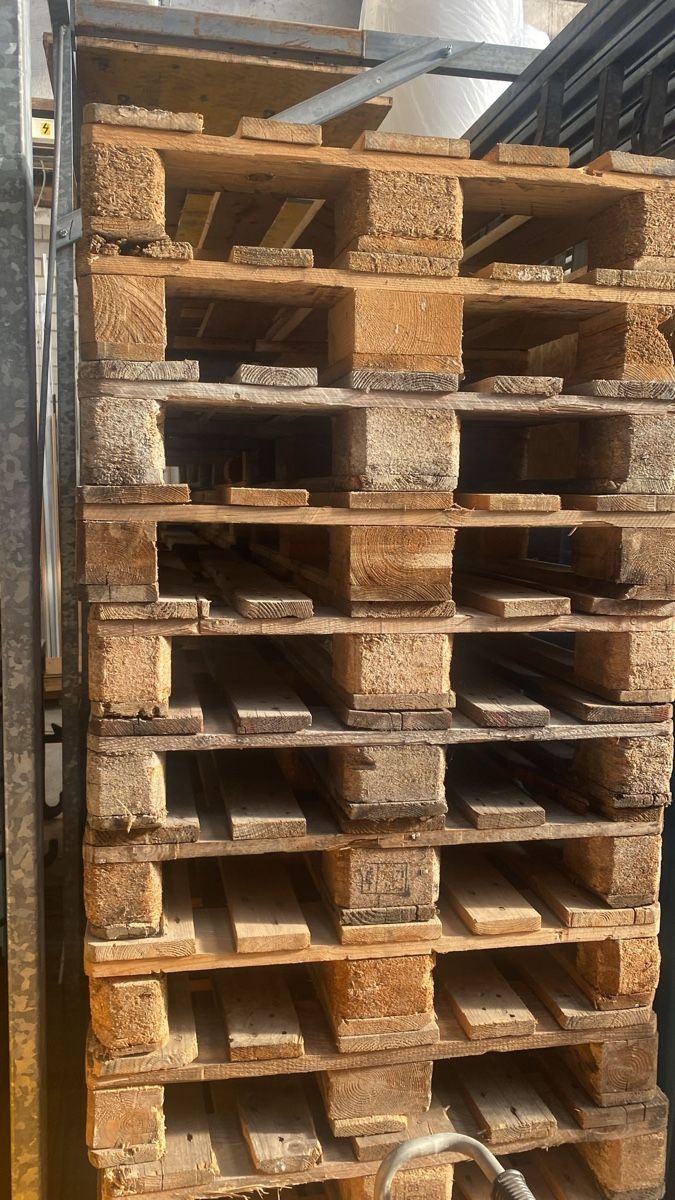 Pallets: Europaletten – Usato da Dübendorf venduto da Storm2001 1