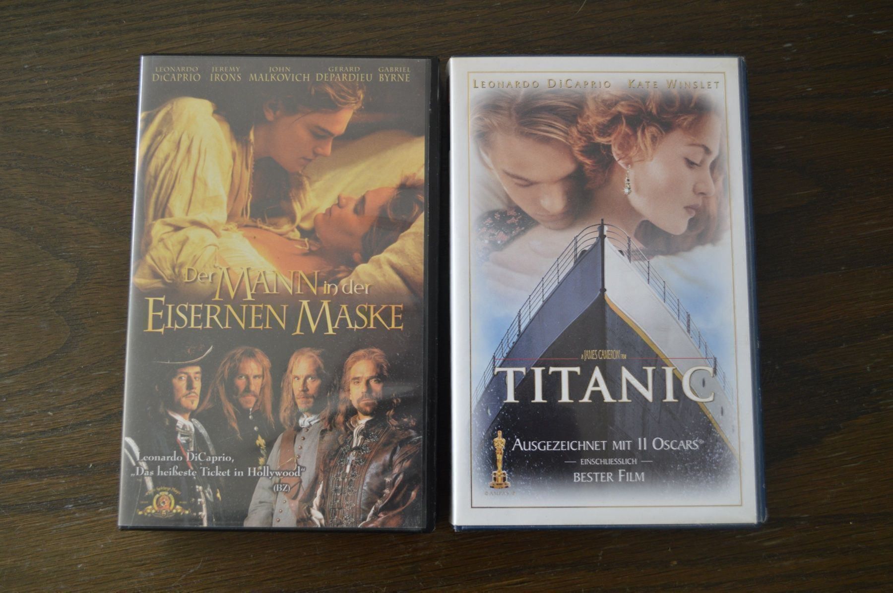 Tutti i VHS: Titanic + Der Mann in der... 2 VHS – Usato da Bitsch venduto da jajo79076