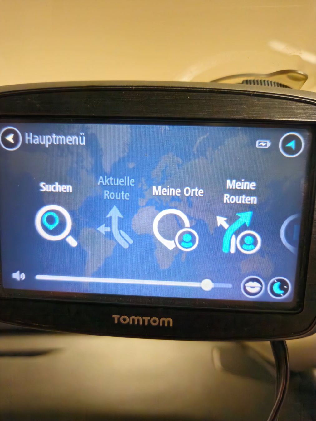 Tomtom Navigatori: TomTom Navigationsgerät gebraucht mit Ladekabel – Usato da Wädenswil venduto da Nafets_123 2
