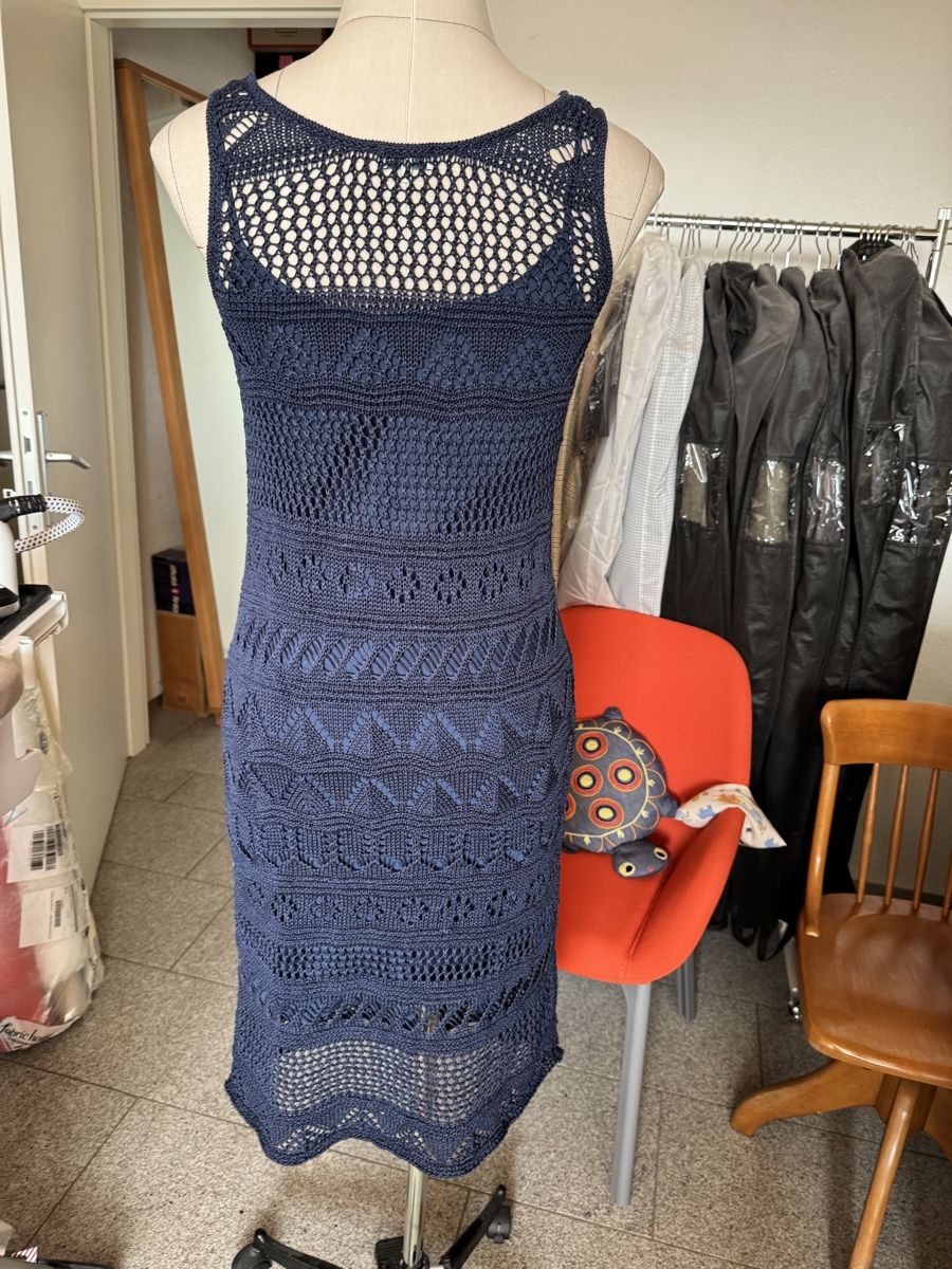 Kleider: Sommer Crochet Strickkleid Henry Cottons – Gebraucht aus Evilard von Mikhaylova 1