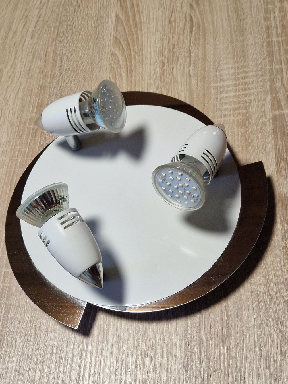 Lampade: Led Lampe – Usato da Alterswil FR venduto da Paseo0