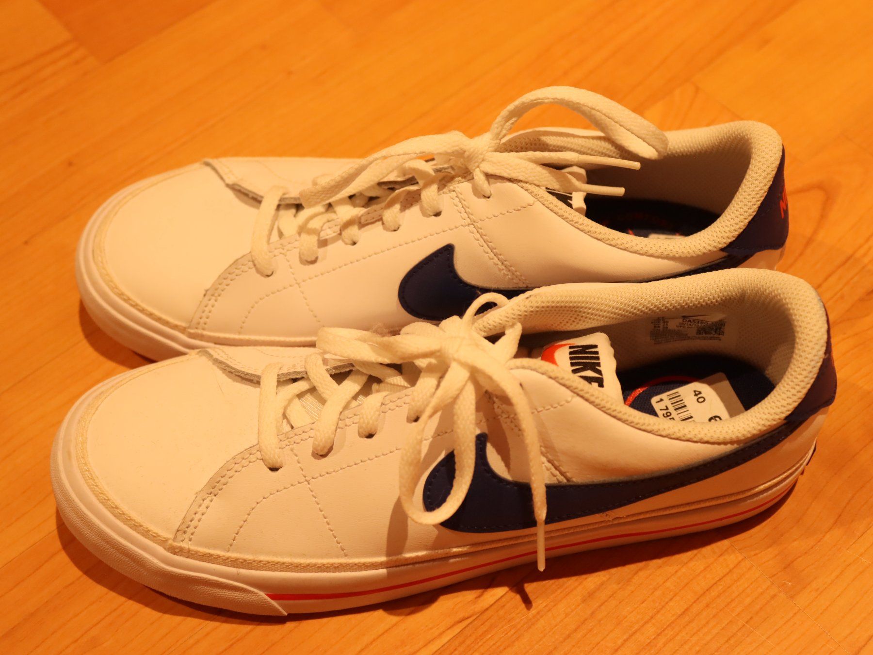 Nike Herrenschuhe: weisse Nike Leder Sneakers 40 – Neu (gemäss Beschreibung) aus Wenslingen von Strick4Alpaca