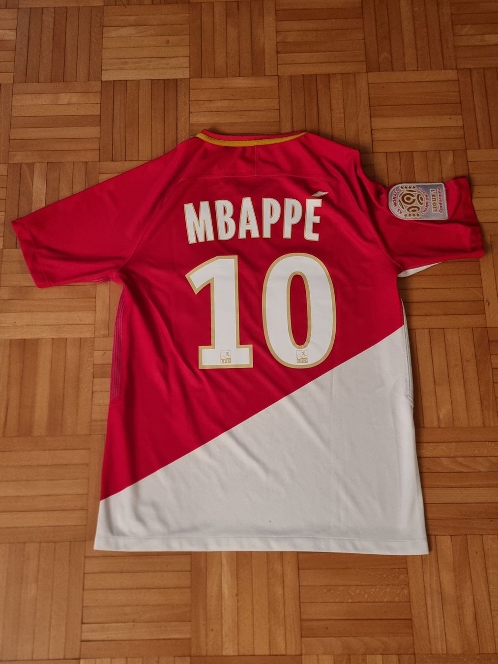 Nike Leibchen & Hosen: Kylian Mbappe 2017-2018 AS Monaco Heimtrikot – Gebraucht aus Suhr von SariLacivert1907 1