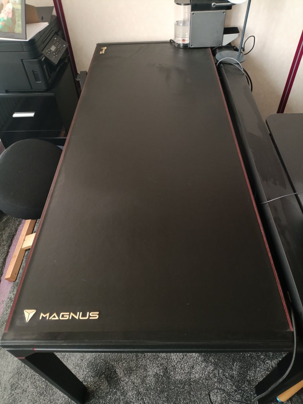 Tables: Table de gaming haut de game – D'occasion à Versoix par bog_fxv7