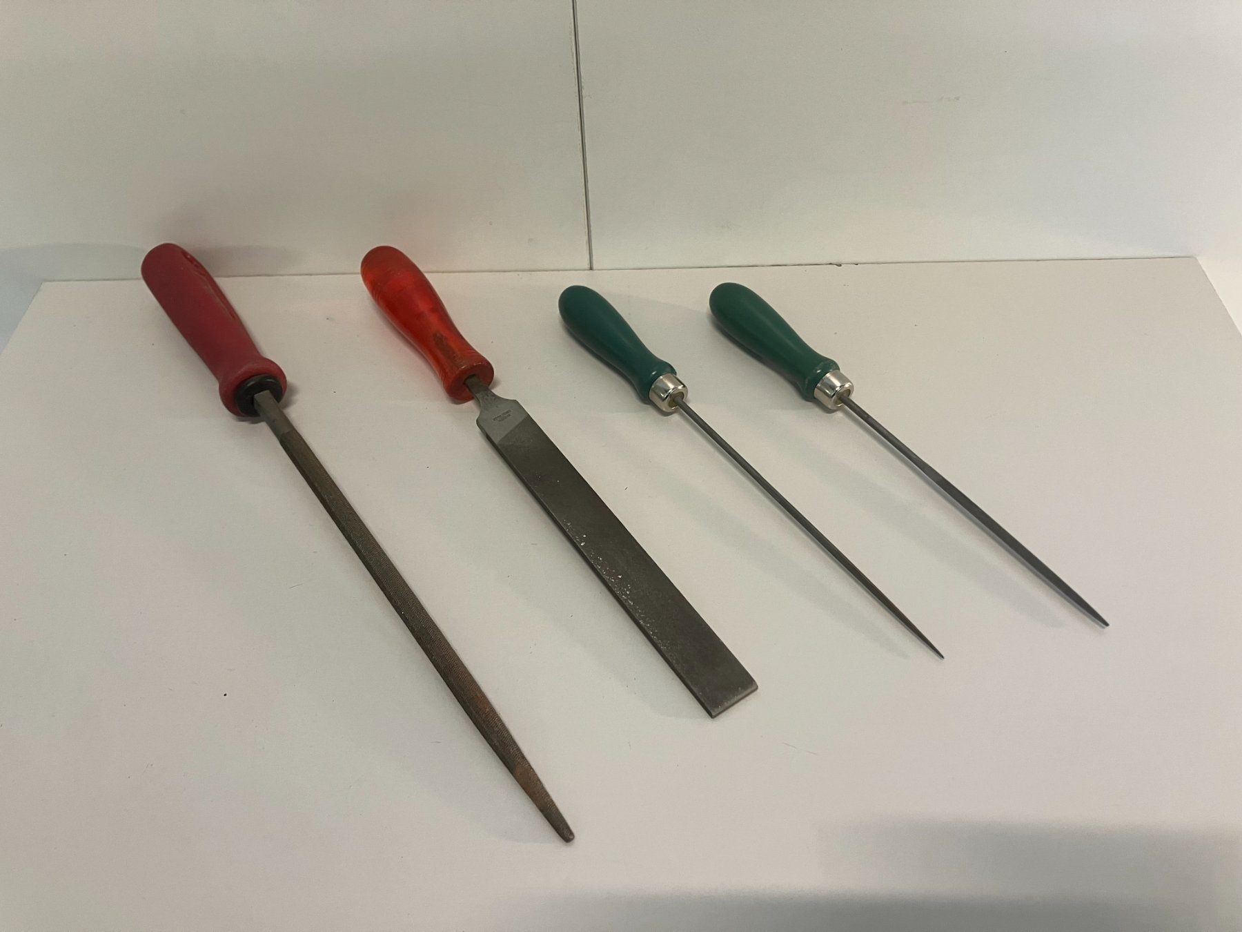 Tutti gli attrezzi: Post. div. gebrauchter Fein-Metallfeilen ab 1.- – Usato da Lichtensteig venduto da Buy24International 1