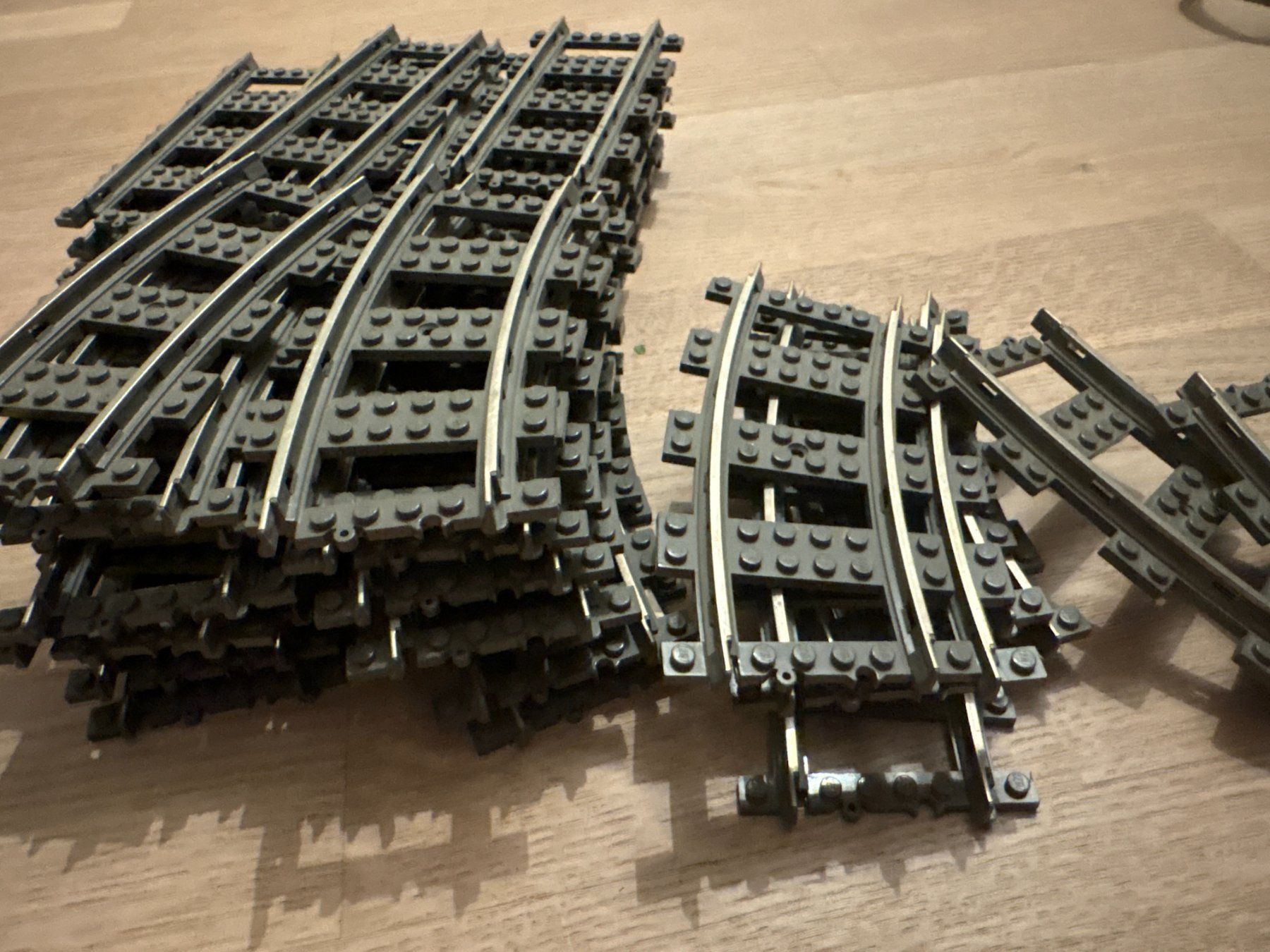 Lego Kit di costruzioni: 5.5 kg Lego plus ca. 30 9V-Schienen – Usato da Elgg venduto da Jo_Naj 2