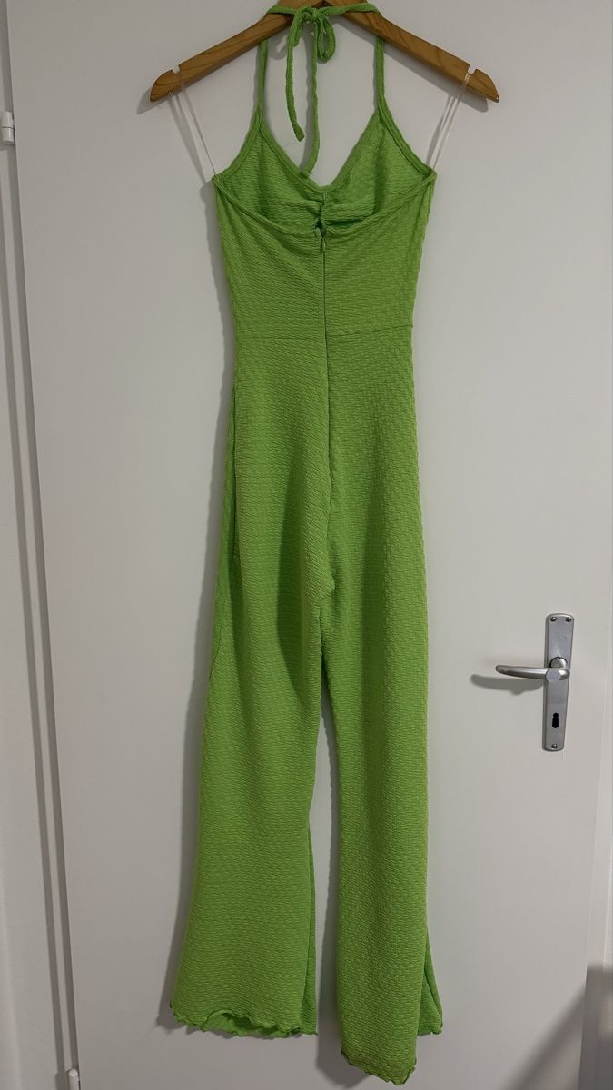 Kleiderpakete: Sommer-Outfits: Jumpsuit, Kleid, Top & Bluse🌻 – Gebraucht aus Schaffhausen von Naki16 4