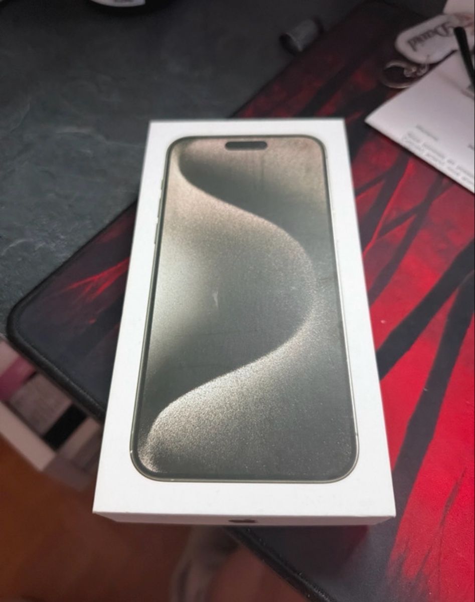 Apple Portables: Iphone 15 Pro Max 256G – D'occasion à Thônex par Mr_xxv 1