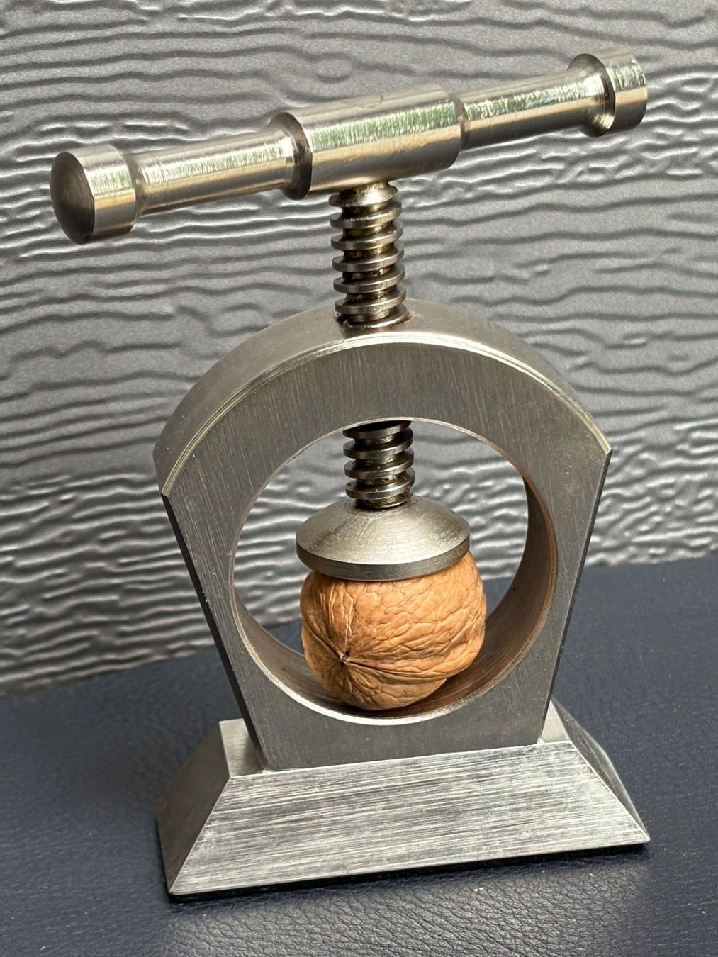 Appareils de cuisine: Design Nussknacker – D'occasion à Wil SG par rolandsflohland
