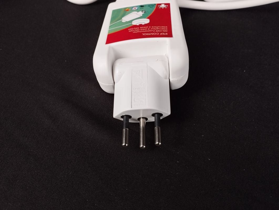 Interruttori: STEFFEN Schlaufstecker mit Universal-Dimmer – Usato da Schübelbach venduto da Restwert_Schubelbach 5