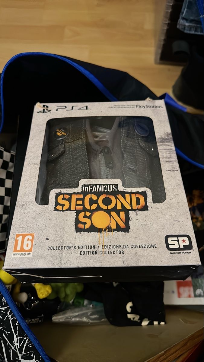 Spiele: Playstation 4 InFAMOUS Second Son Collector Edition – Gebraucht aus Penthalaz von Ya88