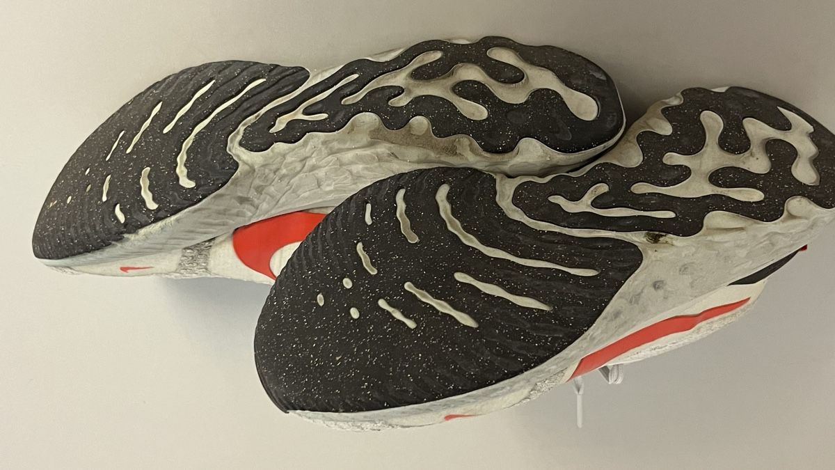 Nike Scarpe da uomo: Nike React Infinity Run Flyknit 3 Gr. 42.5 / US 9 Laufschuhe – Usato da Zürich venduto da Hypera 5