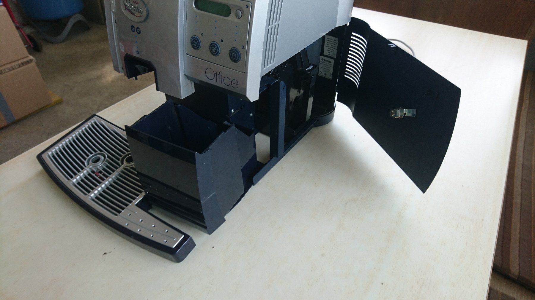 Saeco Macchine per caffè & Macchine per espresso: Kaffeemaschine Saeco Royal Office – Usato da Gampelen venduto da Schmidi887 5