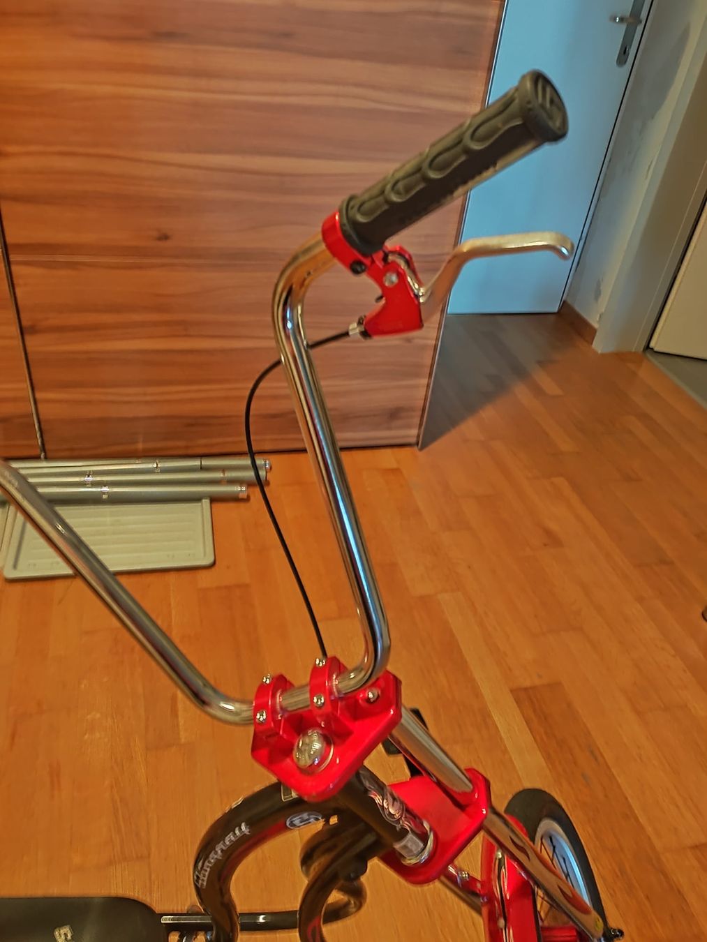 Kickboard: Schwinn Sting Ray Scooter – Usato da Luzern venduto da Luzern_Energy 3