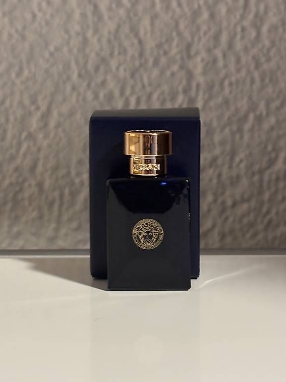 Versace Profumi & Eau de Toilette: Versace Dylan Blue Miniatur – Usato da Lyss venduto da 471022