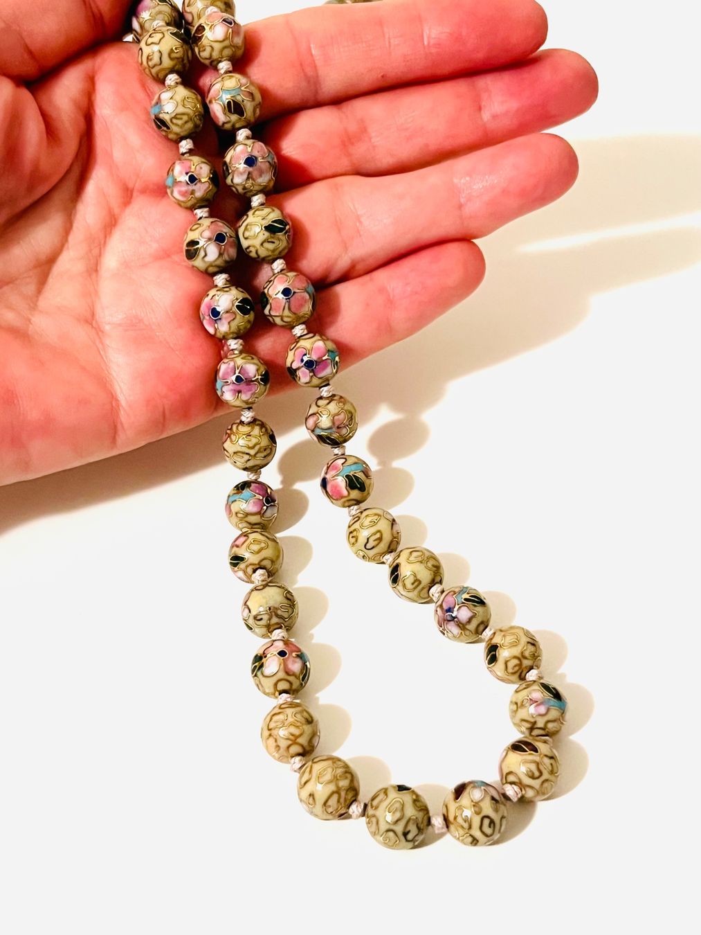 Catenine: Cloisonné Floral Bead Necklace – Usato da Rüschlikon venduto da topswissvintage 1
