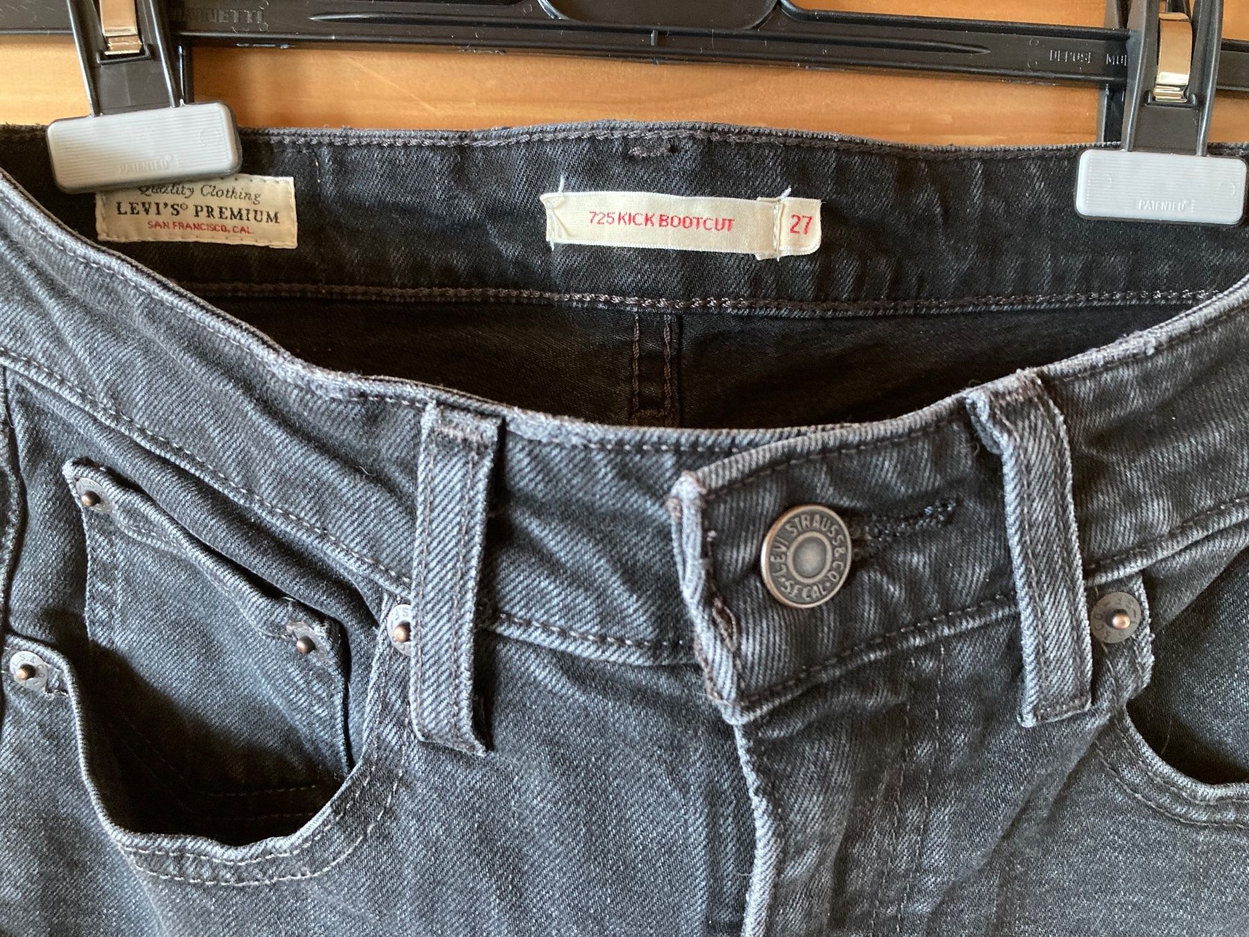 Levi's Jeans: Kick Bootcut Levi‘s 27 – Usato da Waldstatt venduto da stz_7d7q 3