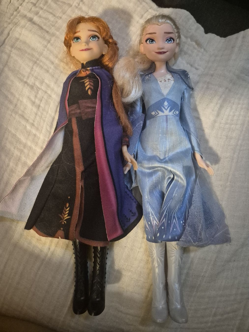 Bambole: Elsa & Anna Barbie – Usato da Zürich venduto da mar_h988