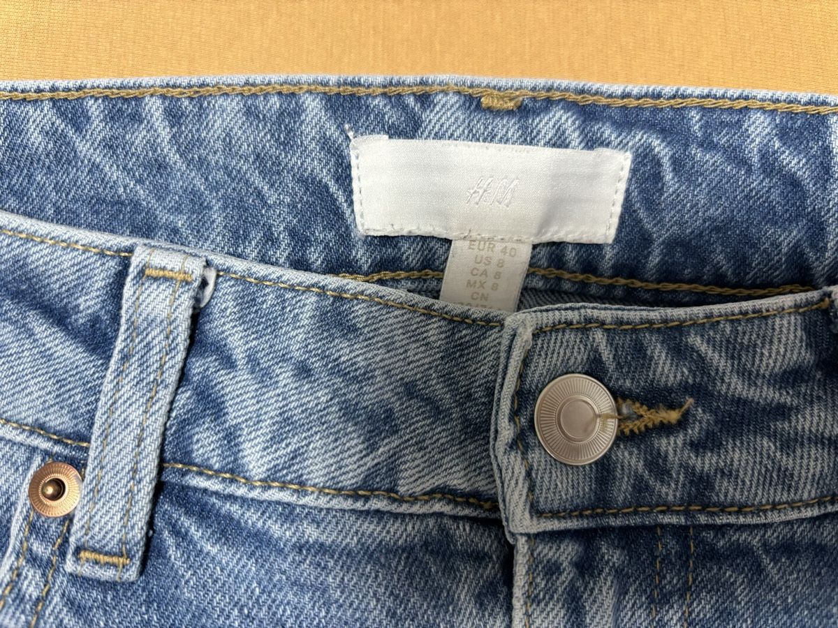 H&M Jeans: H&M Damen Jeanshose, Gr. 40 – Usato da Zollikerberg venduto da Jvac2 2