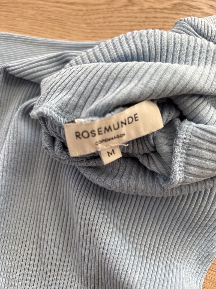 Rosemunde T-Shirts: Rollkragenshirt Rosemunde – Gebraucht aus Schaffhausen von Rheinsicht 1