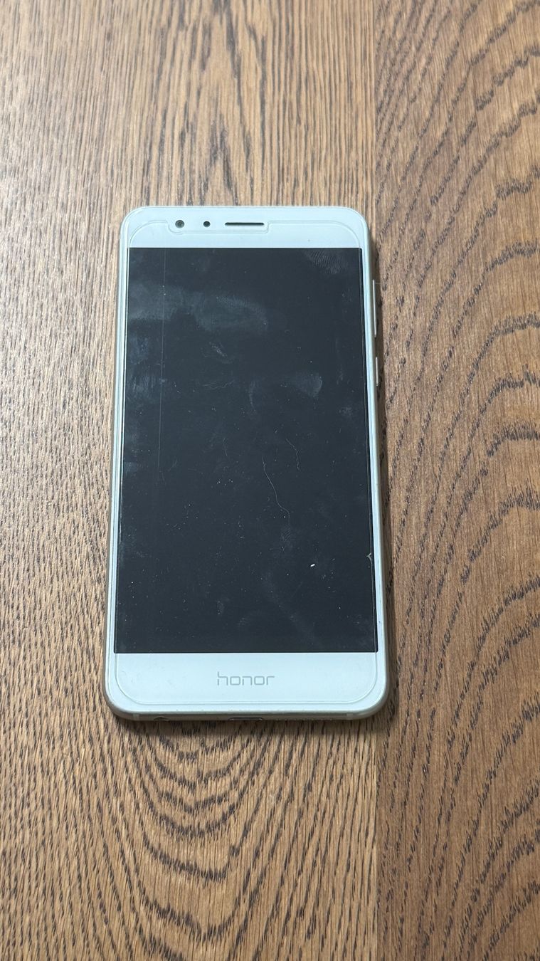 Huawei Handys / Smartphones: HUAWEI Honor 8 weiss – Gebraucht aus Würenlos von Starceve