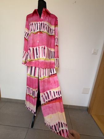 Zweiteiler, Hose und Bluse