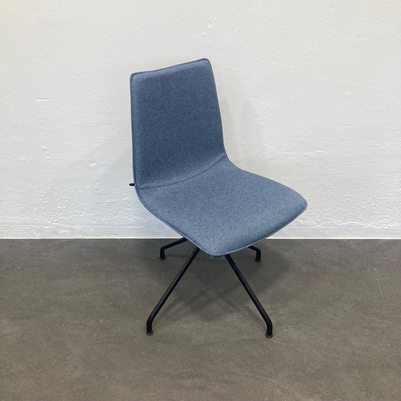 Poltrone: Konway Isabel Sitzungsdrehstuhl – Usato da Schönenwerd venduto da mcofficeshop 1