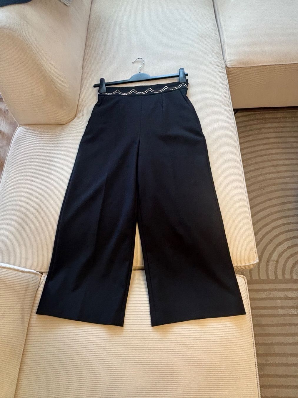 Valentino Pantalons: Red Valentino Culotte – D'occasion à St. Margrethen SG par dijanaO 1