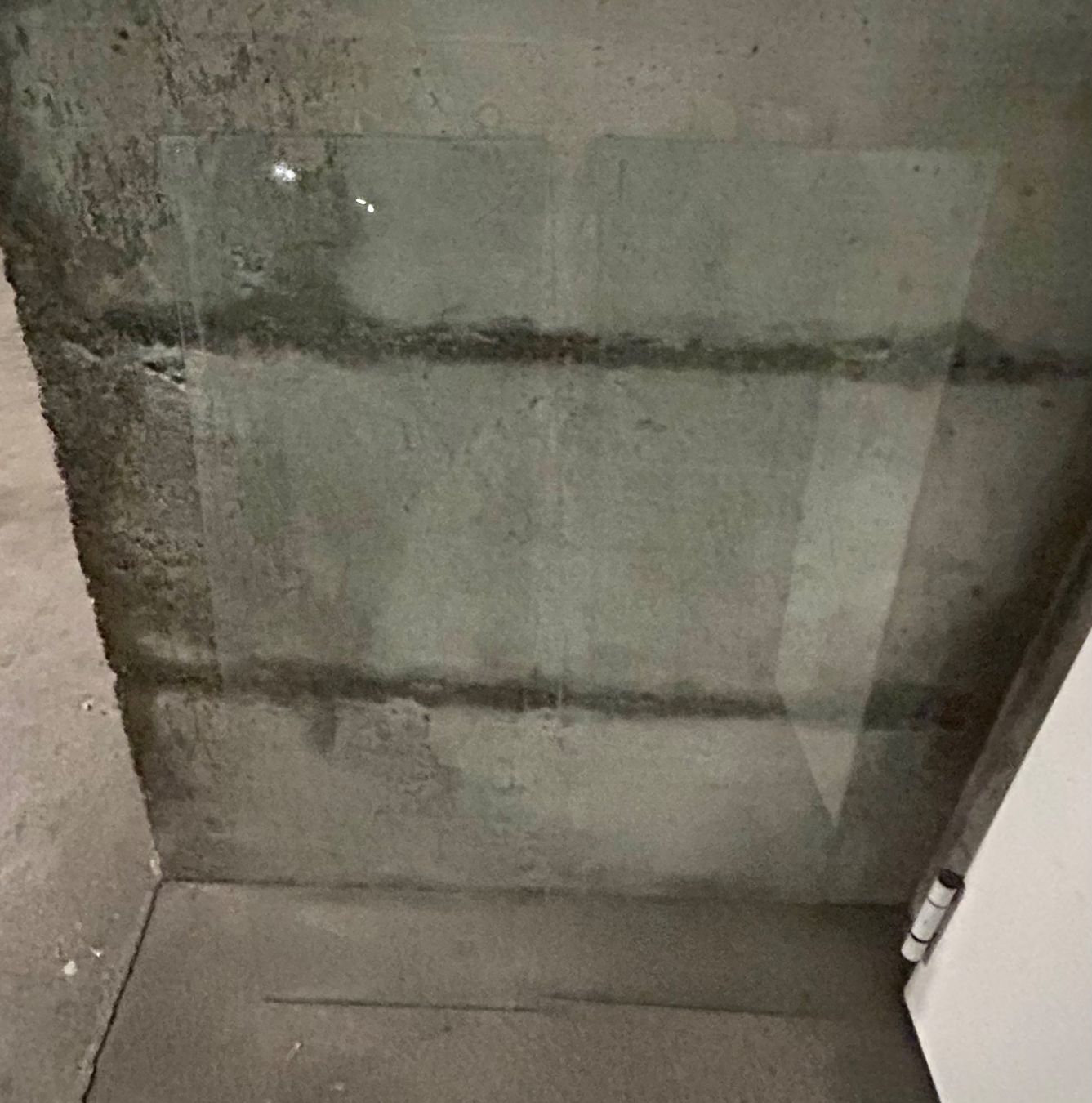 Pareti & Soffitti: 2 plateaux en verre trempé – Usato da Petit-Lancy venduto da Pierre_le_voyageur 1