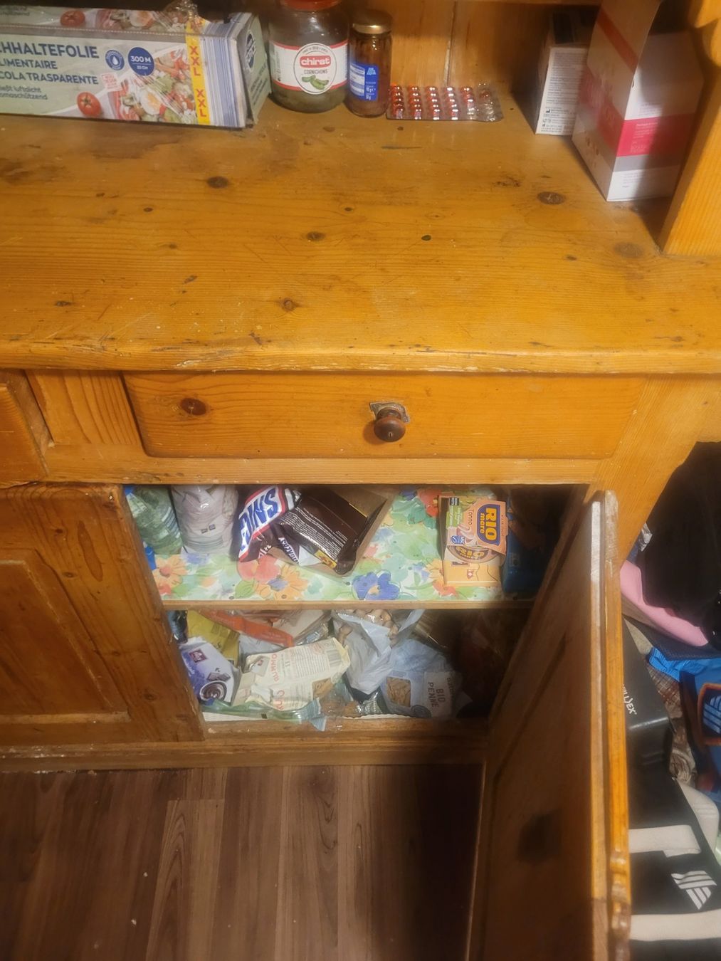 Armoires: Holzschrank – D'occasion à Allmendingen b. BE par son_2v7g 1