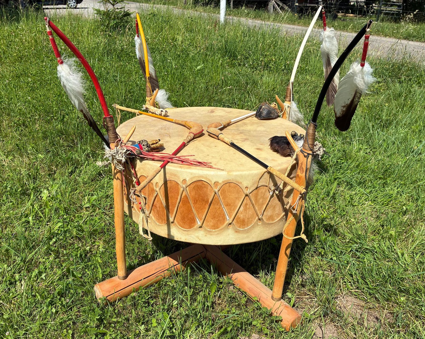 Strumenti musicali: Schamanen-Trommel der Lakota – Usato da Bäretswil venduto da robsonantik 7