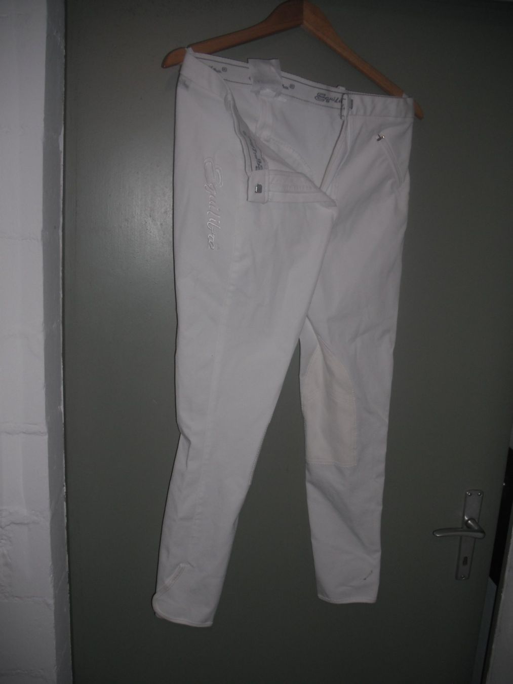 Pantaloni: 2 Reithosen, beide Marke Equilibre – Usato da Koblenz venduto da 70tschibu 2