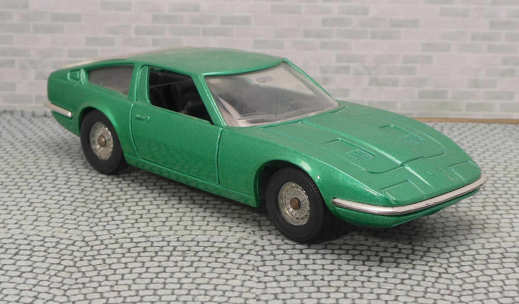 Spielzeuge: Solido Maserati Indy, Original von 1971 – Gebraucht aus Zofingen von Goldengolden 1