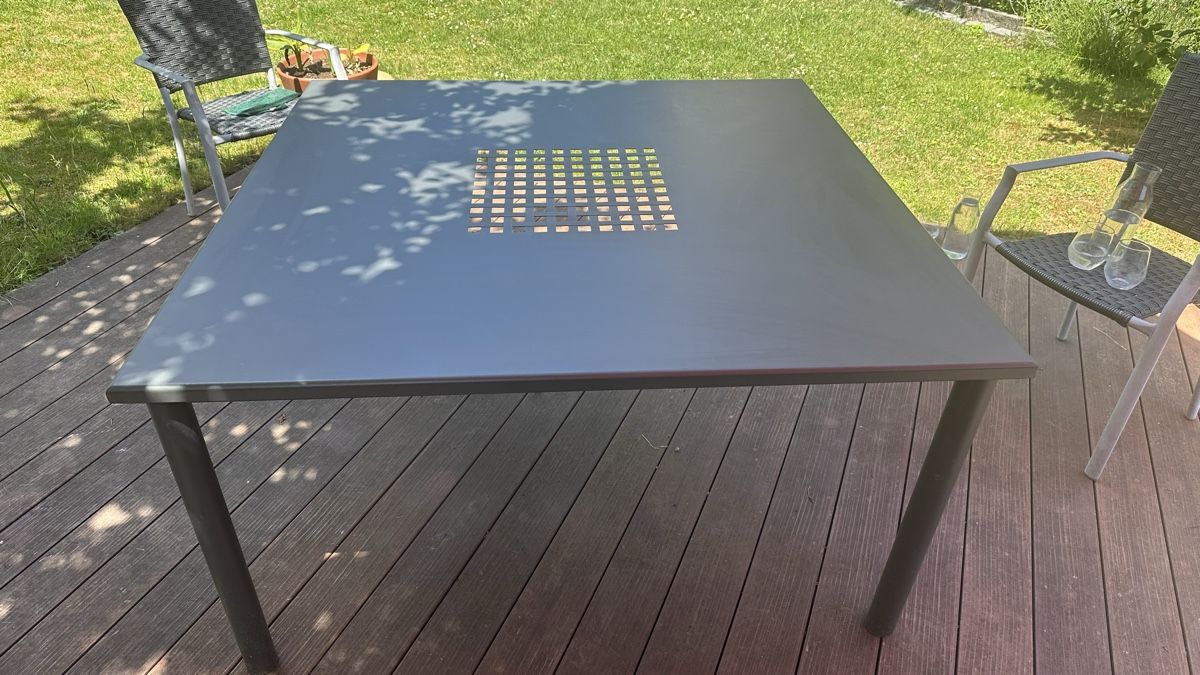 Tavoli: Gartentisch 140x140cm anthrazit – Usato da Hombrechtikon venduto da Stromerzwergli
