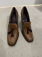 TOD'S Leder Absatzschuhe mit Nieten, Gr.36