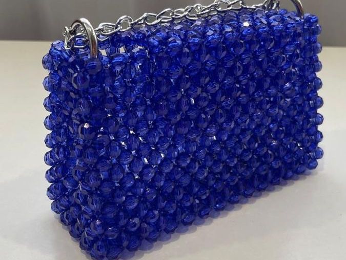 Borse da donna: Handgemachte Perlen-Handtasche mit Mini-Taschenanhänger – Nuovo (secondo la descrizione) da Möhlin venduto da mil_h55x