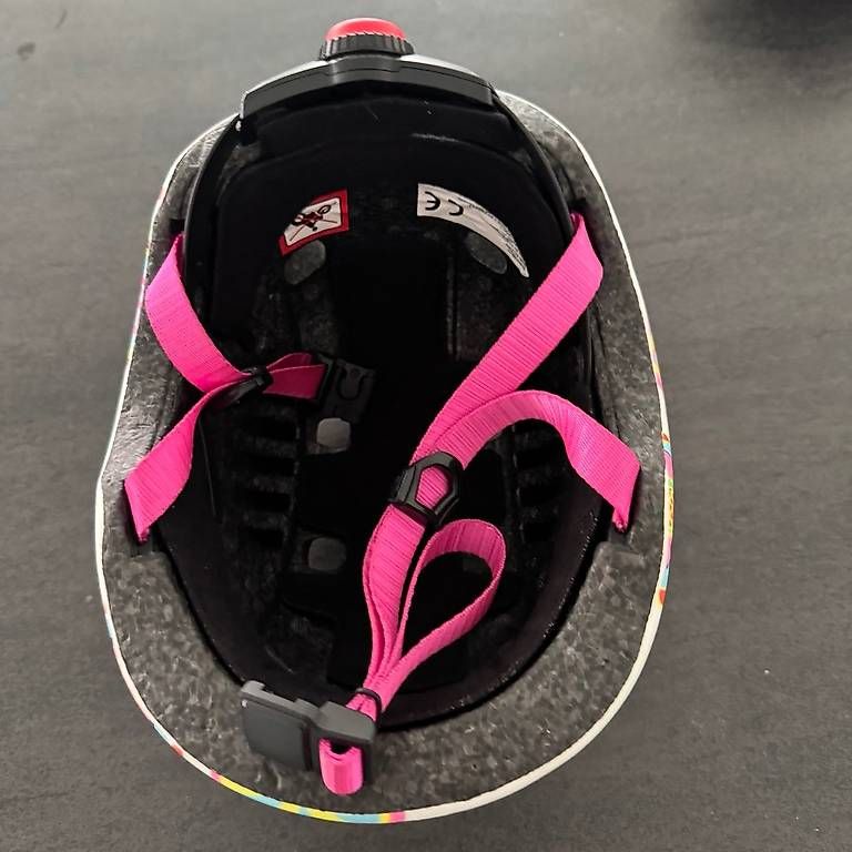 Helme: MICRO HELM DOODLE DOT Grösse S 48-53 cm – Gebraucht aus Muri AG von Florida30 1