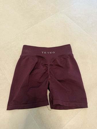 Teveo Shorts Sport Fitness Weinrot Grösse M Zustand gut