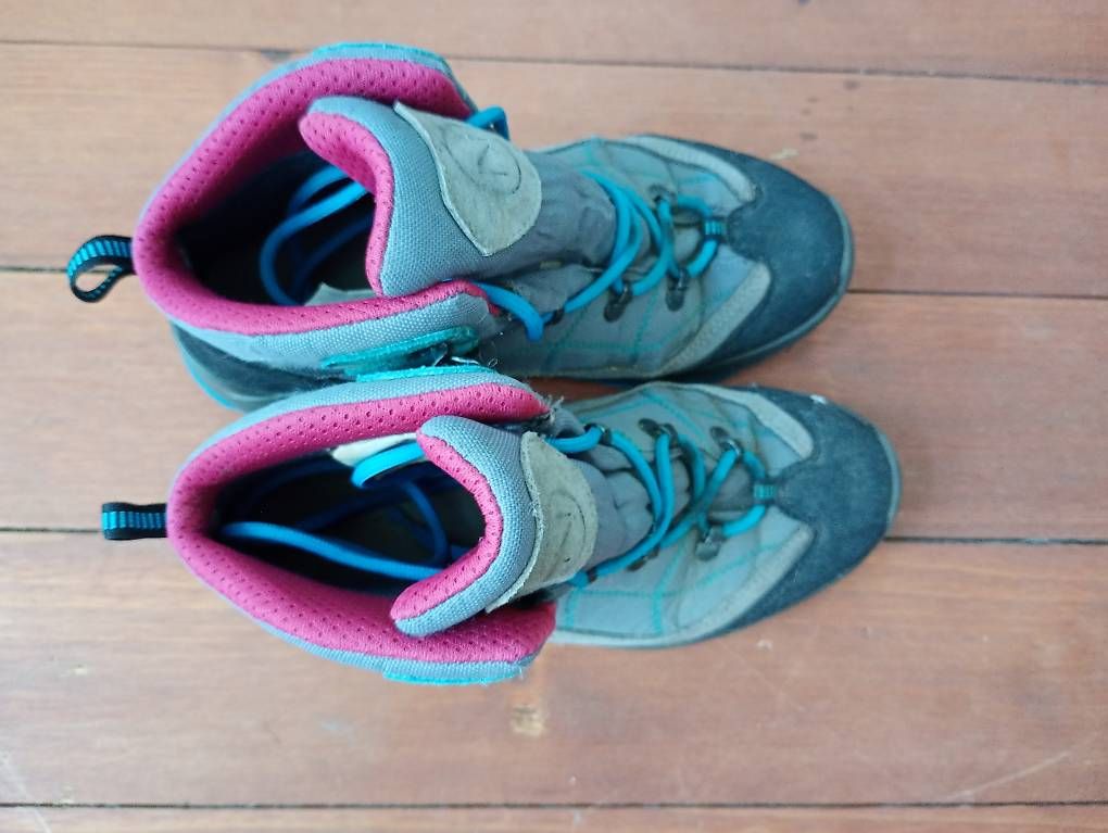 Scarpe da donna: Schuhe – Usato da Gelterkinden venduto da leo_9z8m 1